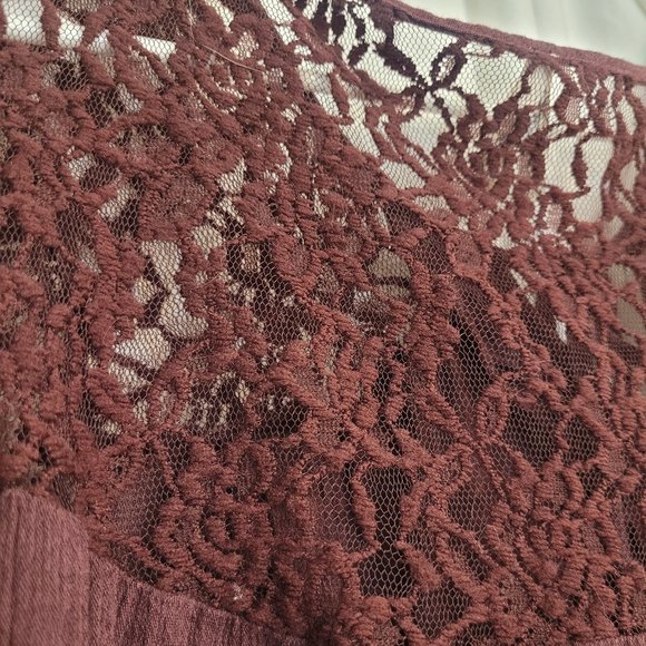 Mudd Burgundy Lace Accent Tie Front Blouse - Picture 7 of 10